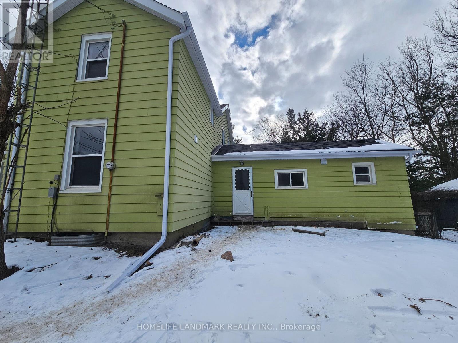 SIDE UNIT (FACING NORTH) - 18852 LESLIE STREET, East Gwillimbury, Ontario