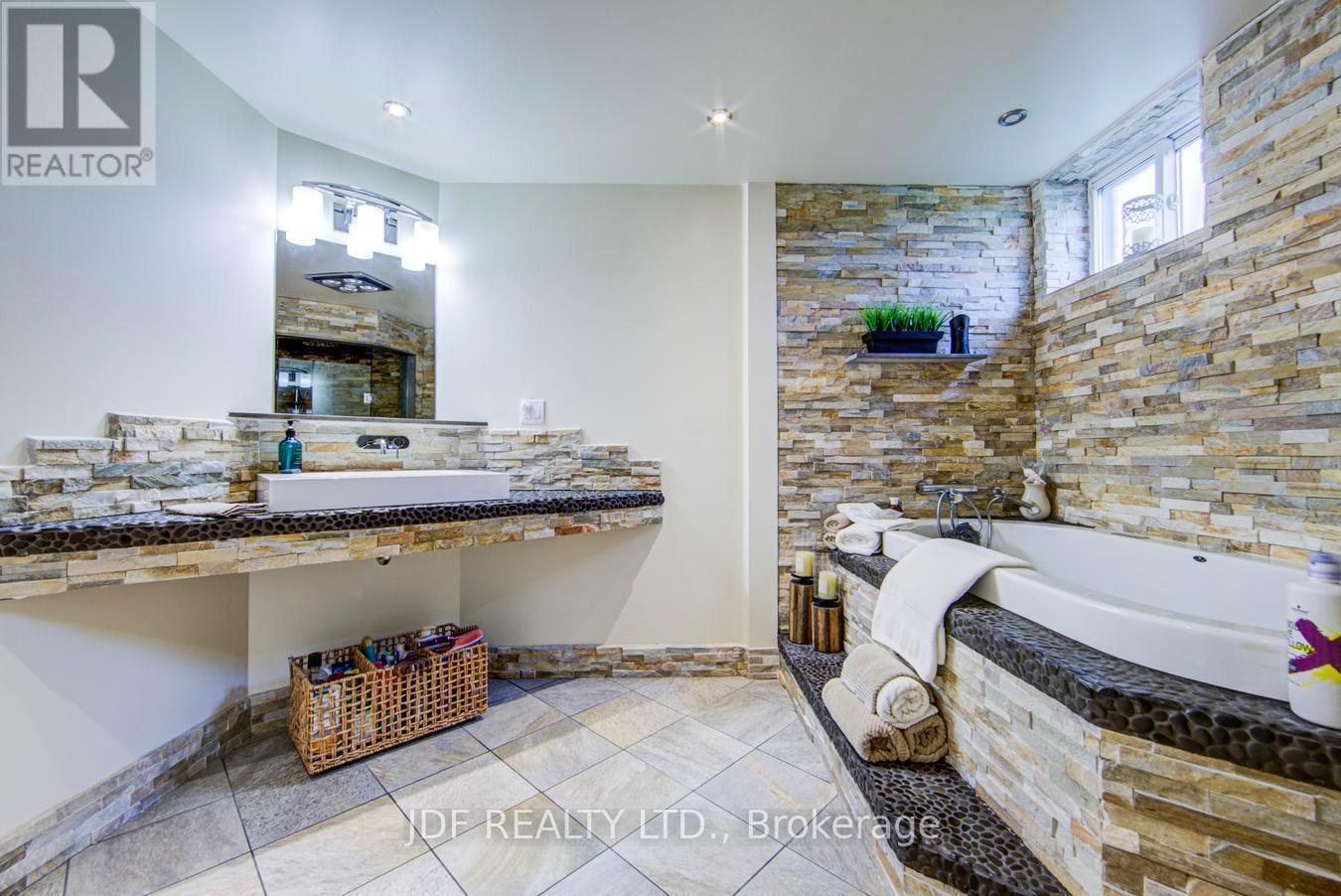 2544 Tottenham Road, New Tecumseth, Ontario L0G 1A0 - Photo 37 - N13762038