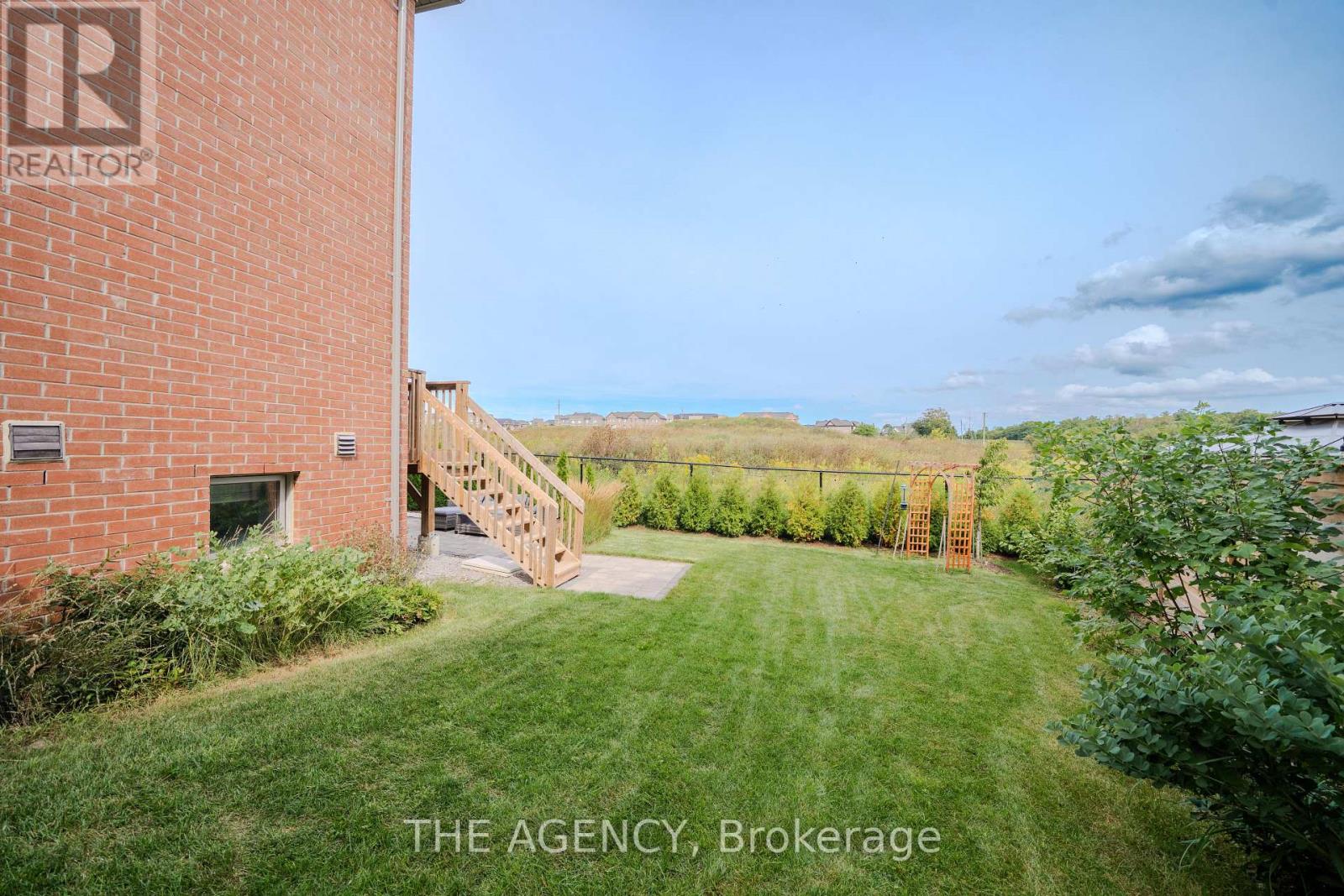 33 Flower Garden Trail, Whitchurch-Stouffville, Ontario  L4A 4V4 - Photo 8 - N13762128