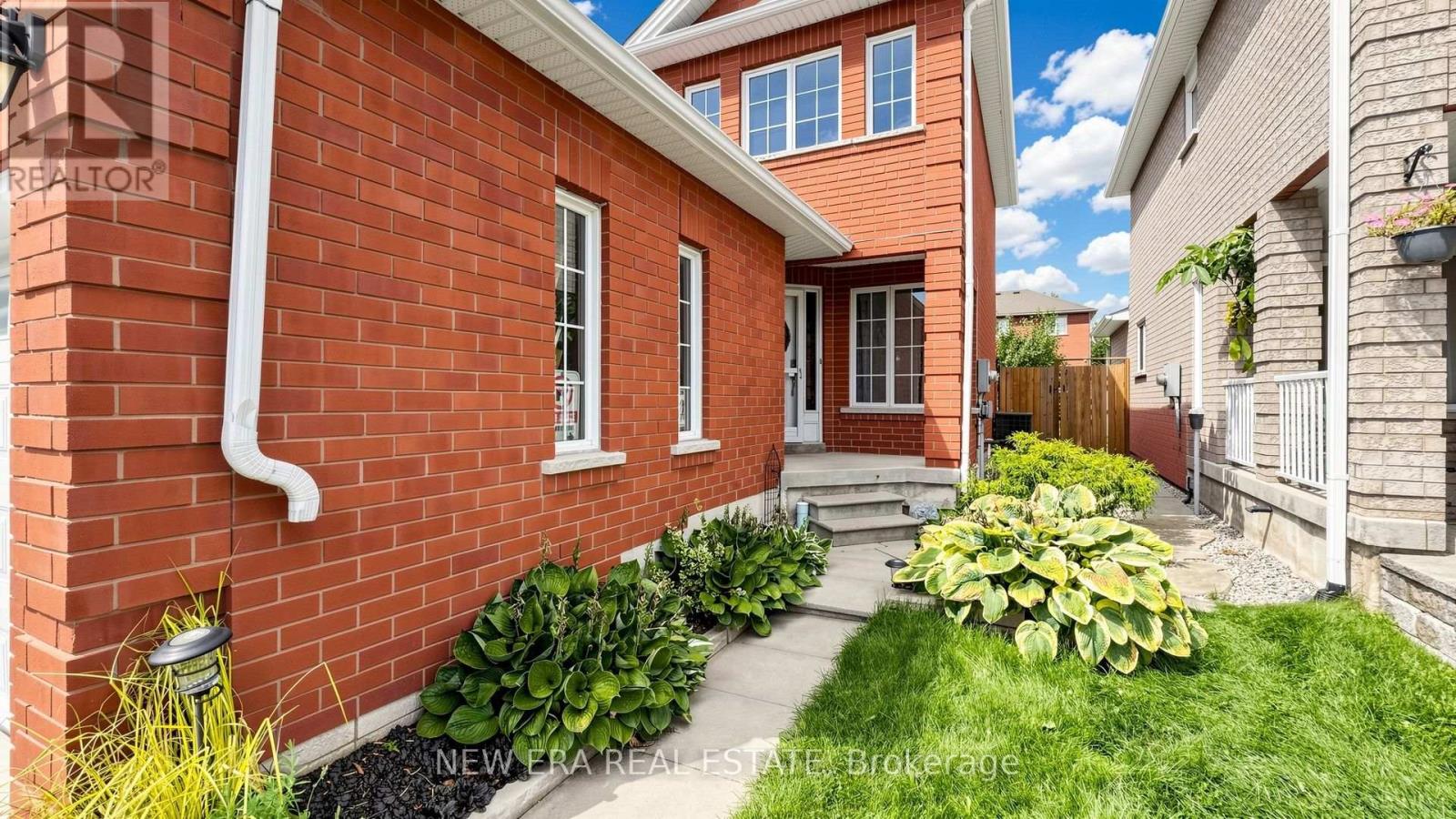 28 Preston Avenue, New Tecumseth, Ontario  L9R 1Y6 - Photo 3 - N13762140
