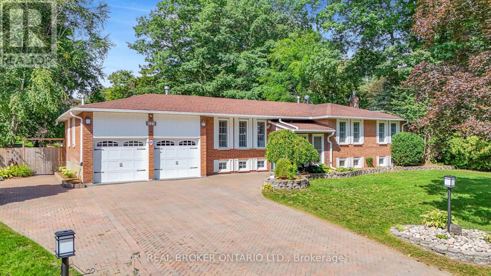 222 PARK AVENUE, East Gwillimbury, Ontario