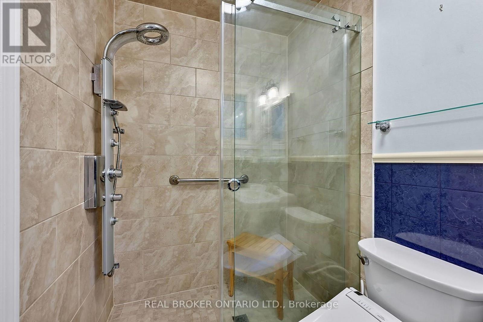222 Park Avenue, East Gwillimbury, Ontario  L9N 1J7 - Photo 19 - N13762144