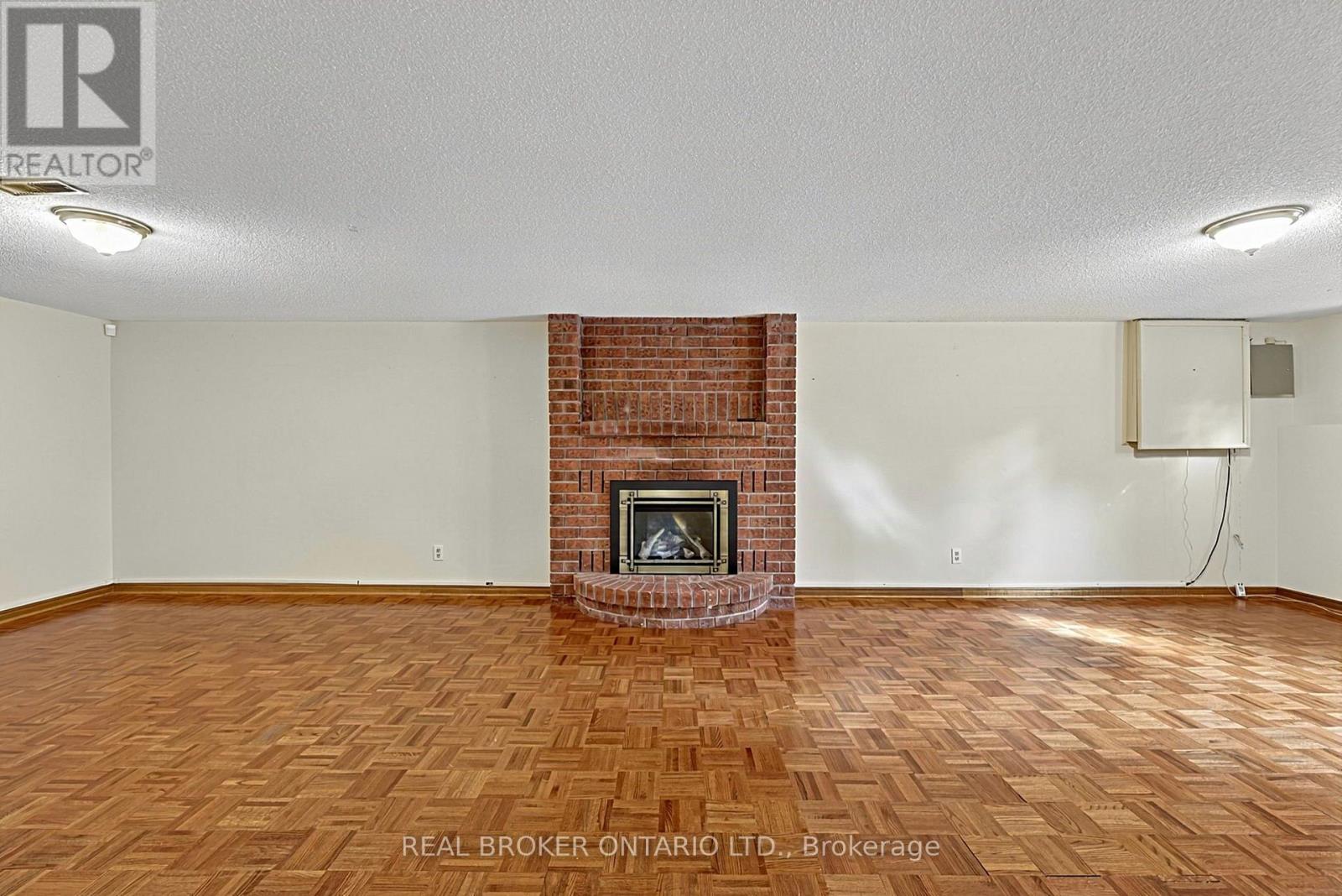 222 Park Avenue, East Gwillimbury, Ontario  L9N 1J7 - Photo 24 - N13762144