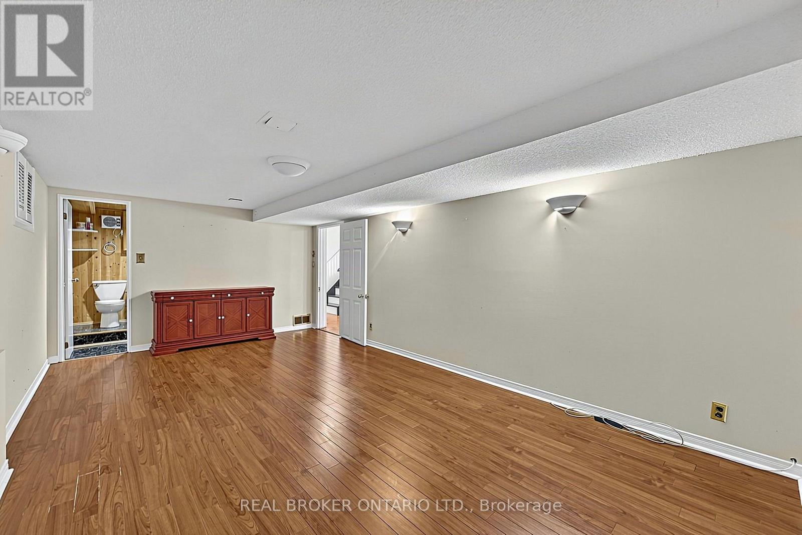 222 Park Avenue, East Gwillimbury, Ontario  L9N 1J7 - Photo 32 - N13762144