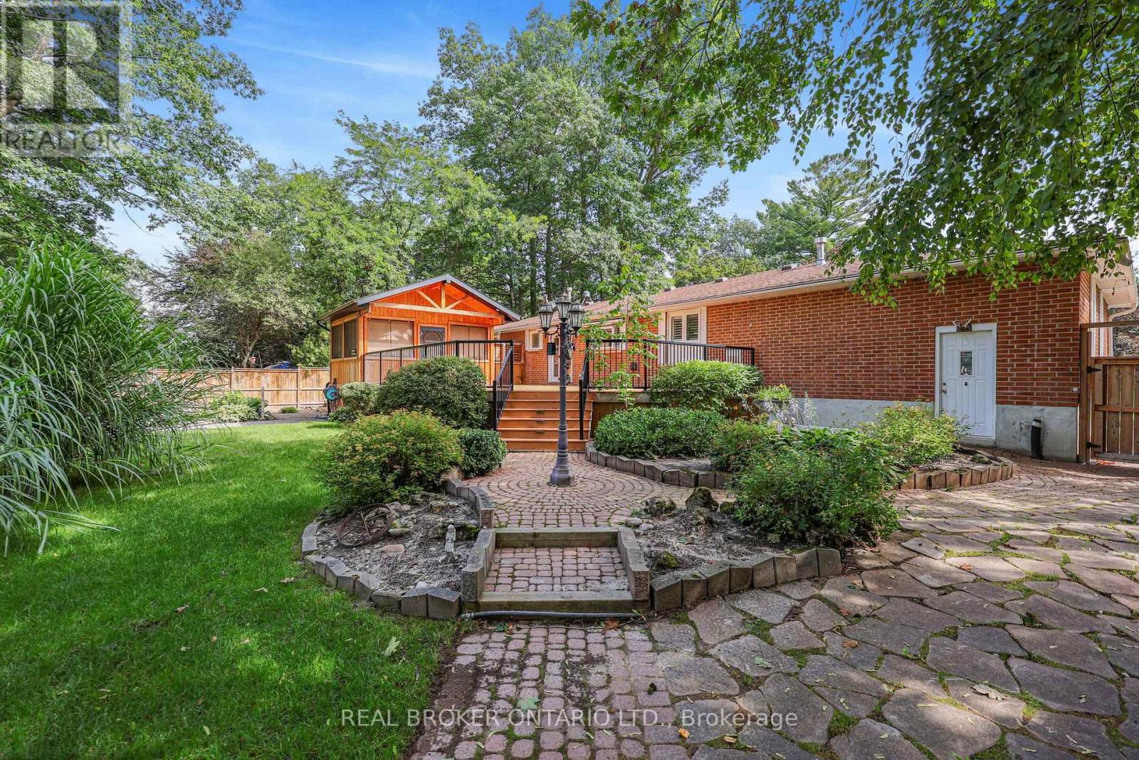 222 Park Avenue, East Gwillimbury, Ontario  L9N 1J7 - Photo 39 - N13762144