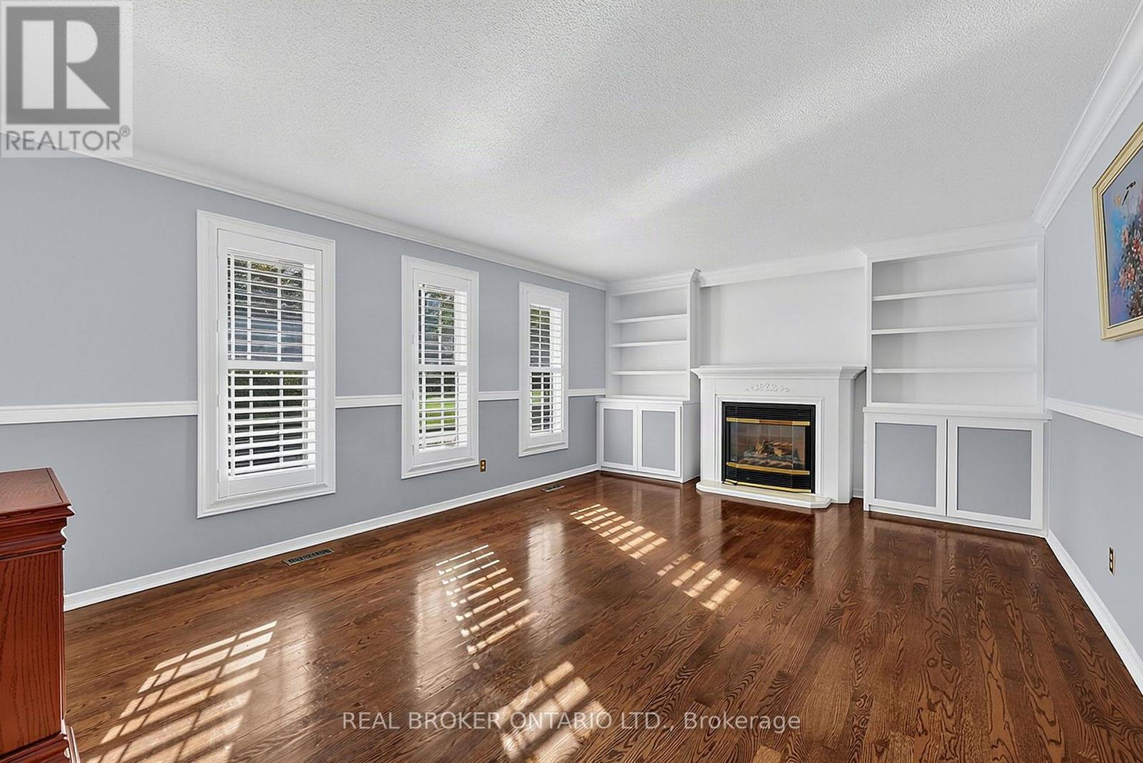 222 Park Avenue, East Gwillimbury, Ontario  L9N 1J7 - Photo 6 - N13762144
