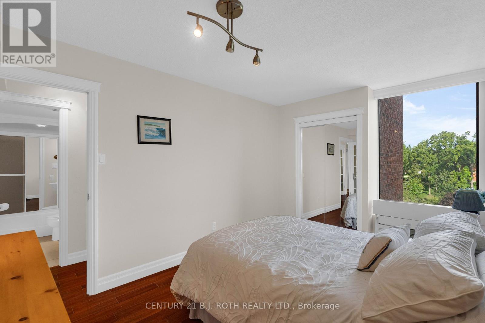 1401 - 181 Collier Street, Barrie (North Shore), Ontario  L4M 5L6 - Photo 21 - S13762020