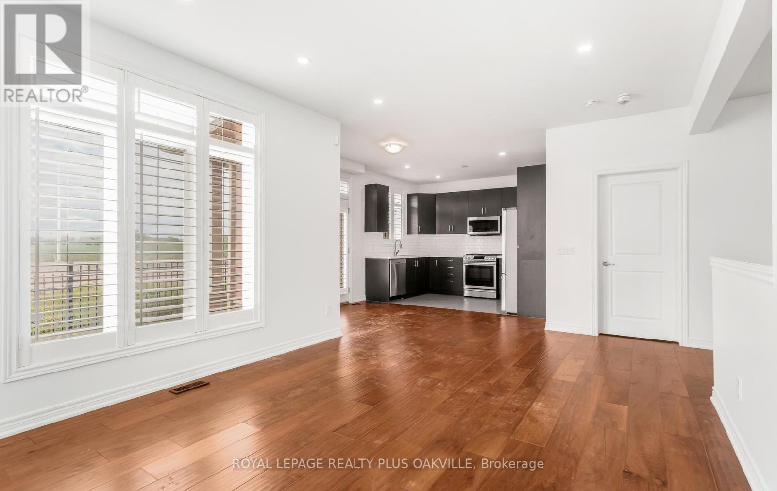 2386 Natasha Circle, Oakville, Ontario  L6M 1P2 - Photo 10 - W13761894