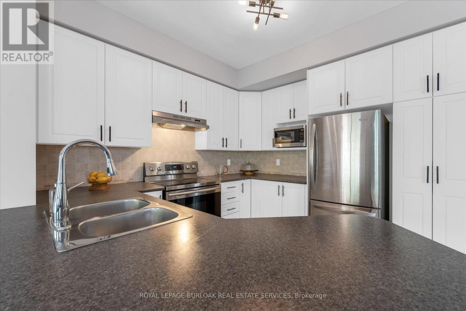 5287 Scotia Street N, Burlington, Ontario  L7L 7B5 - Photo 10 - W13761928