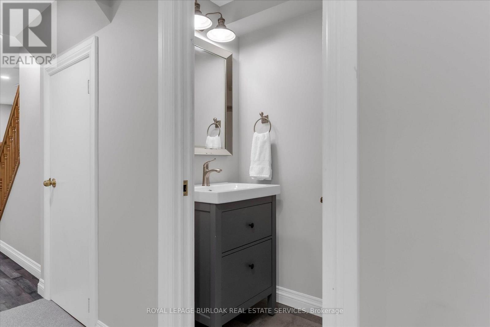 5287 Scotia Street N, Burlington, Ontario  L7L 7B5 - Photo 30 - W13761928
