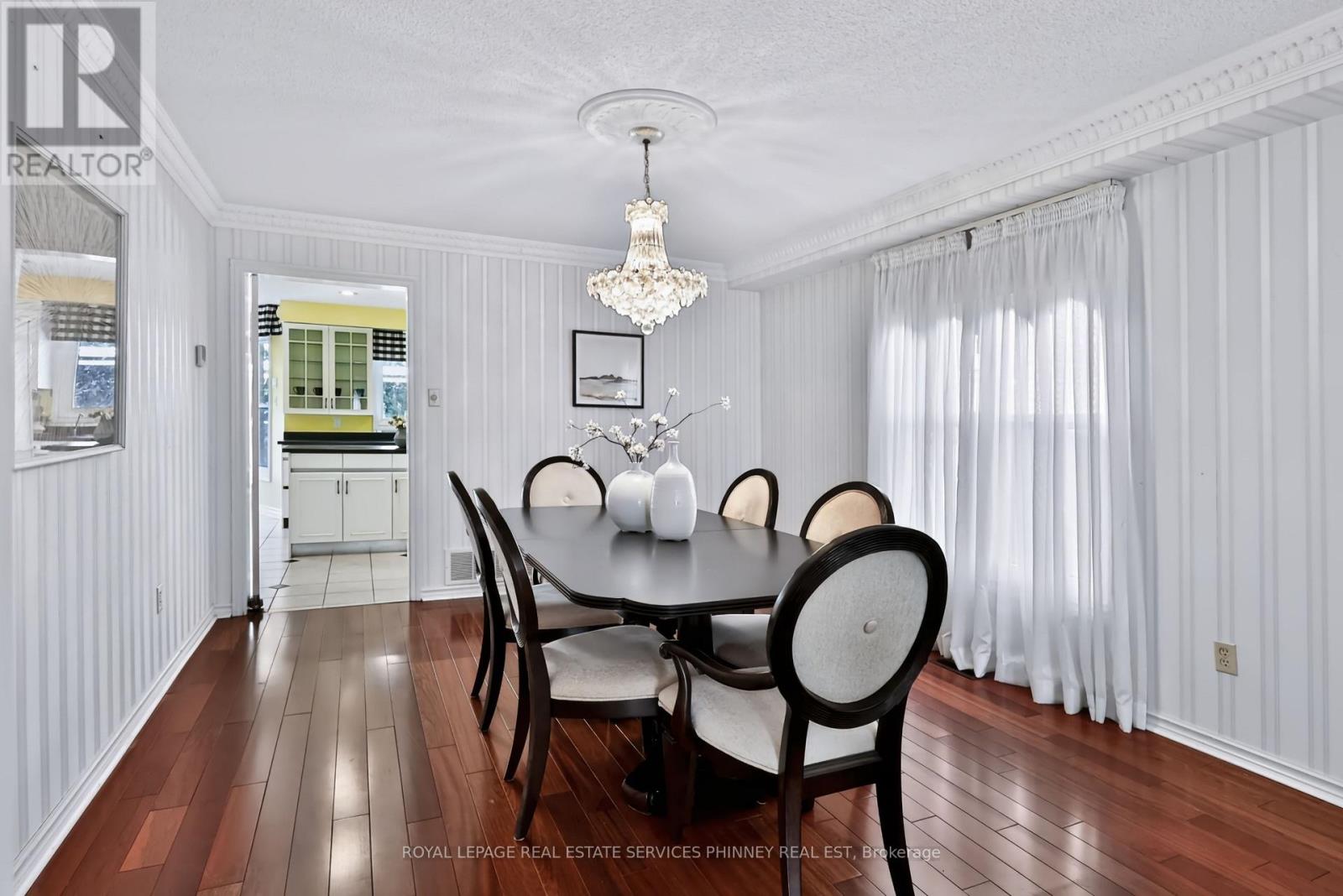 6036 St. Ives Way, Mississauga, Ontario  L5N 4M1 - Photo 7 - W13762026