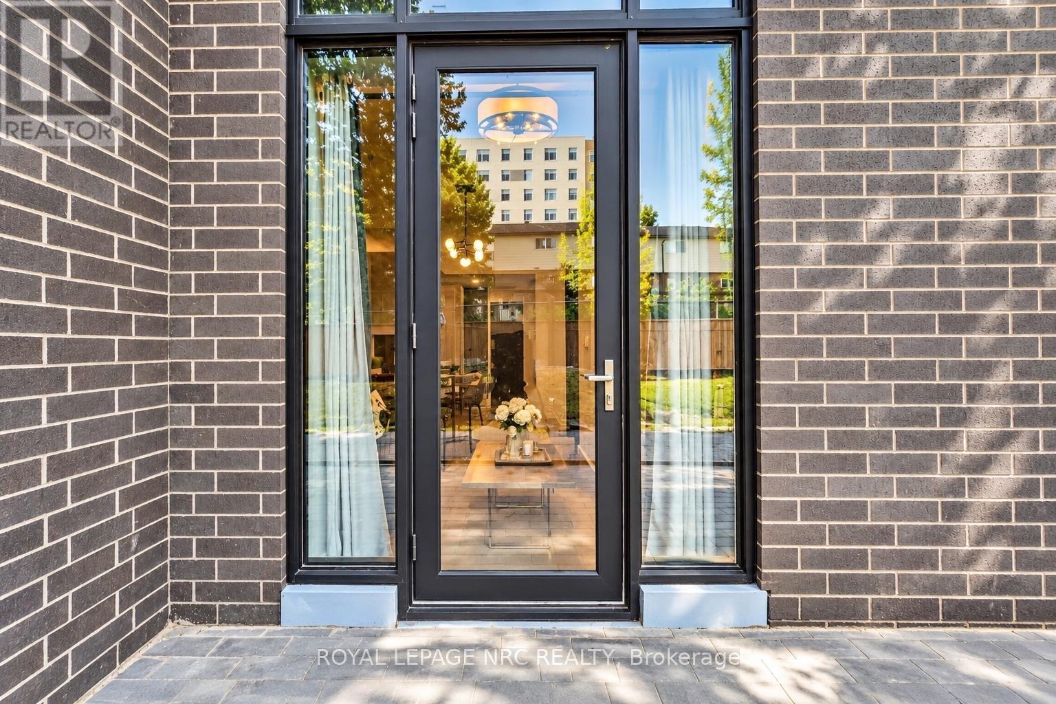 133 - 145 COLUMBIA STREET W, Waterloo, Ontario
