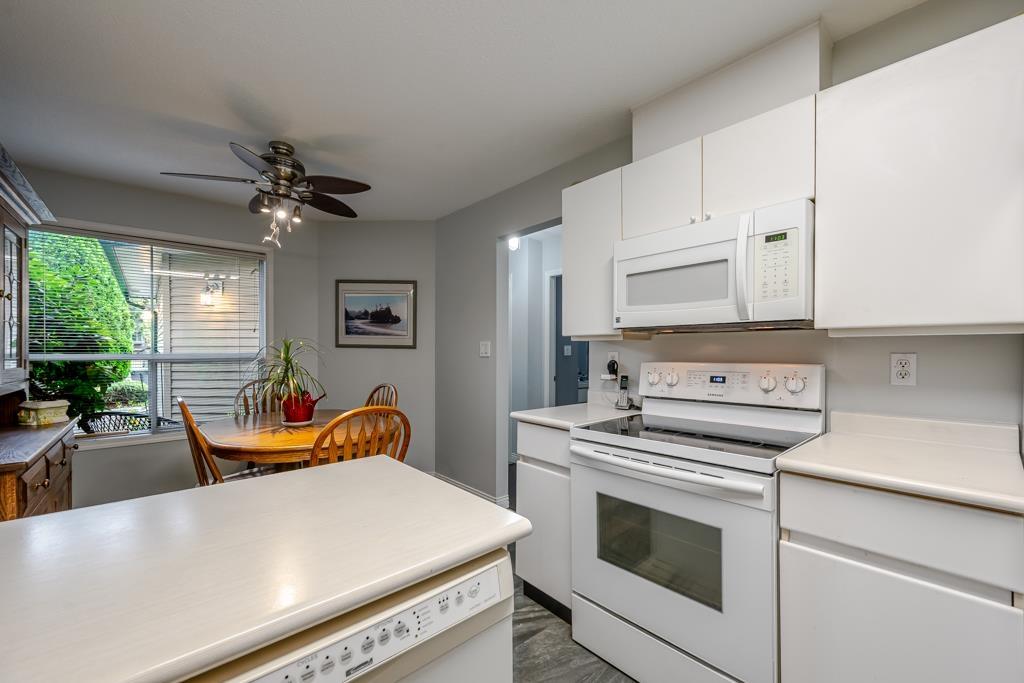 112 10250 155a Street, Surrey, British Columbia  V3R 4K5 - Photo 6 - R3161865