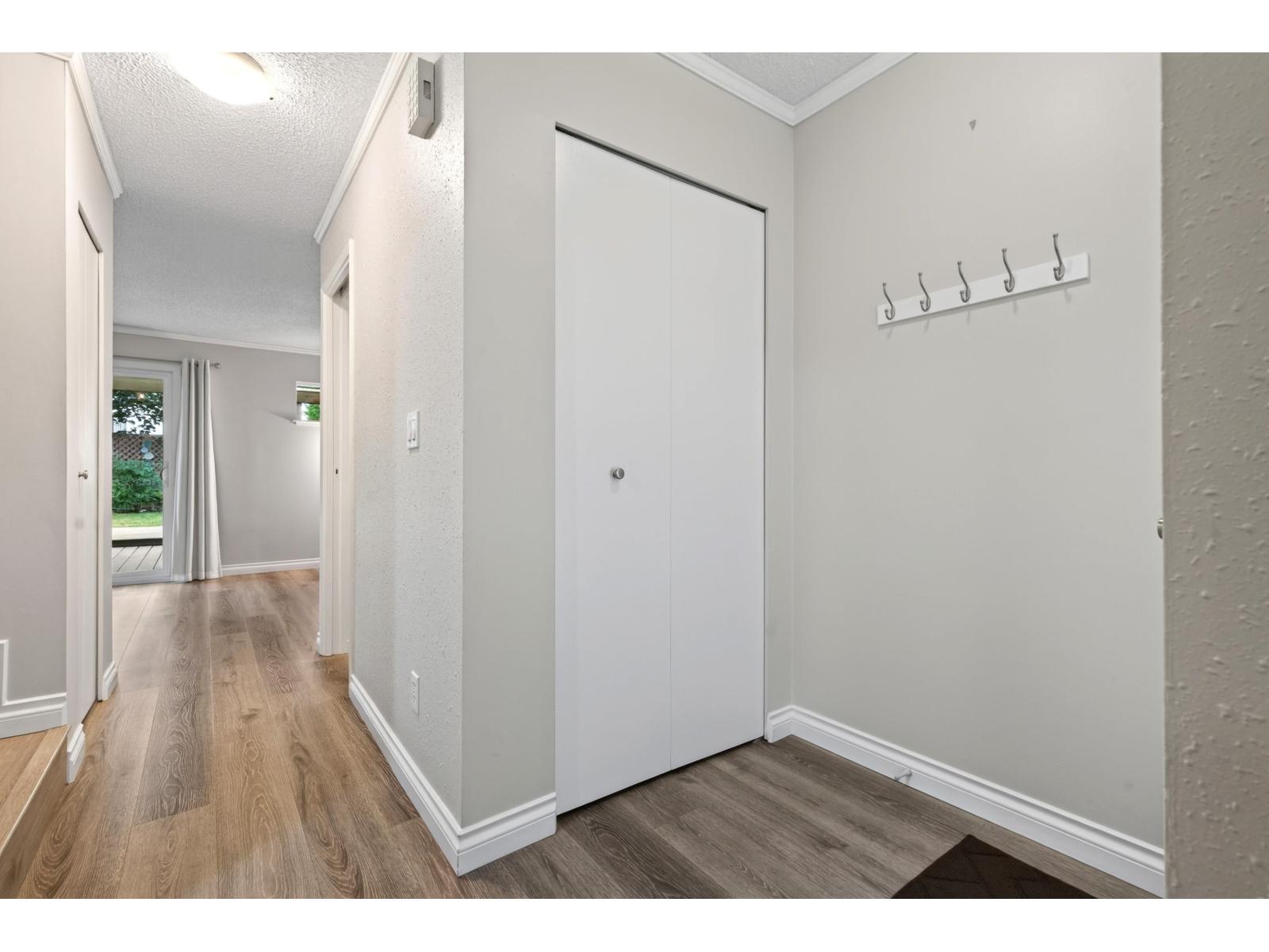 2743 Sandon Drive, Abbotsford, British Columbia  V2S 7J3 - Photo 3 - R3163040