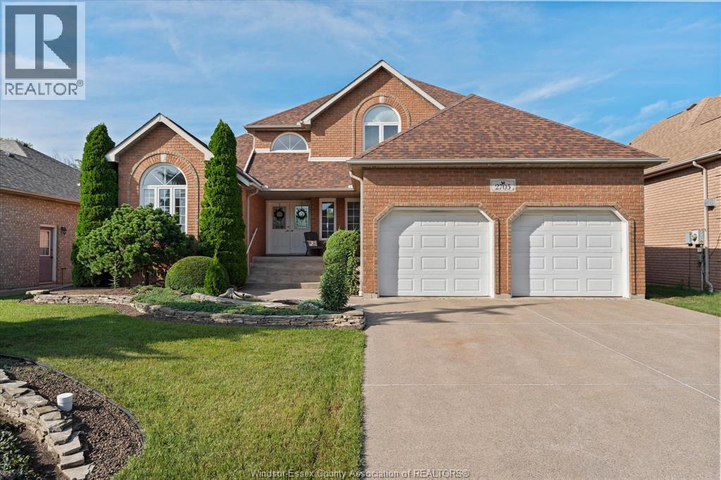 2705 LOMBARDY CRESCENT, LaSalle, Ontario