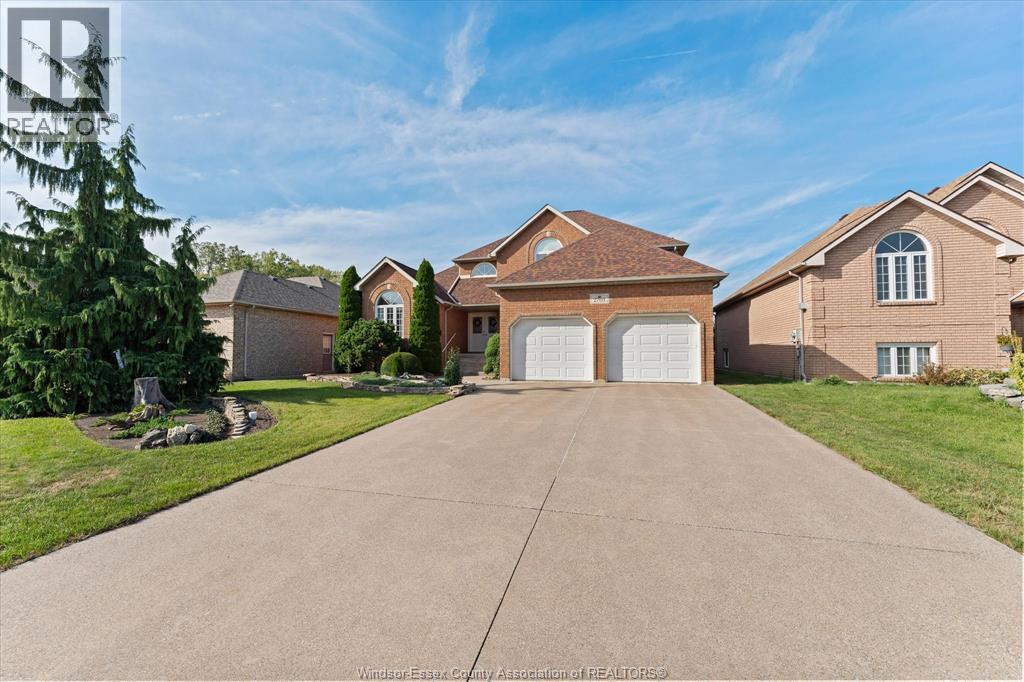 2705 Lombardy Crescent, Lasalle, Ontario  N9H 2L7 - Photo 3 - 26022087