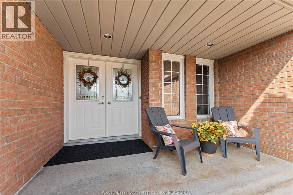 2705 Lombardy Crescent, Lasalle, Ontario  N9H 2L7 - Photo 4 - 26022087