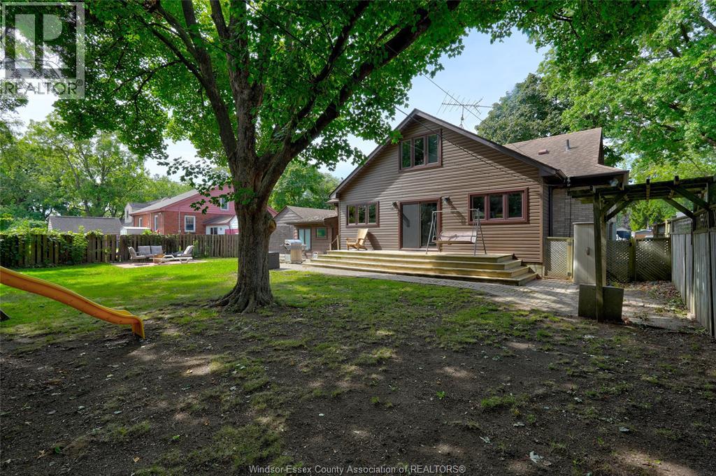 2574 Buckingham, Windsor, Ontario  N8T 2B6 - Photo 41 - 26022078