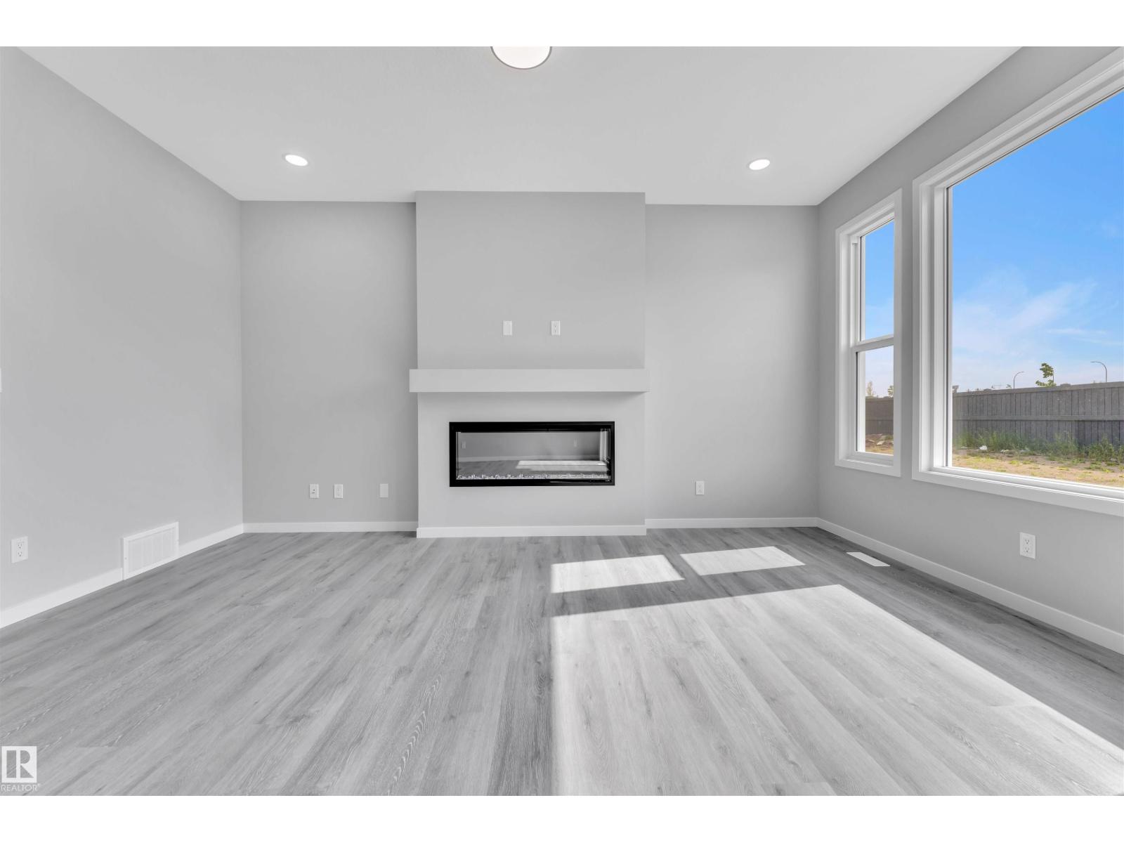 16832 49 St NW, Edmonton, Alberta  T5Y 4G9 - Photo 10 - E4507757