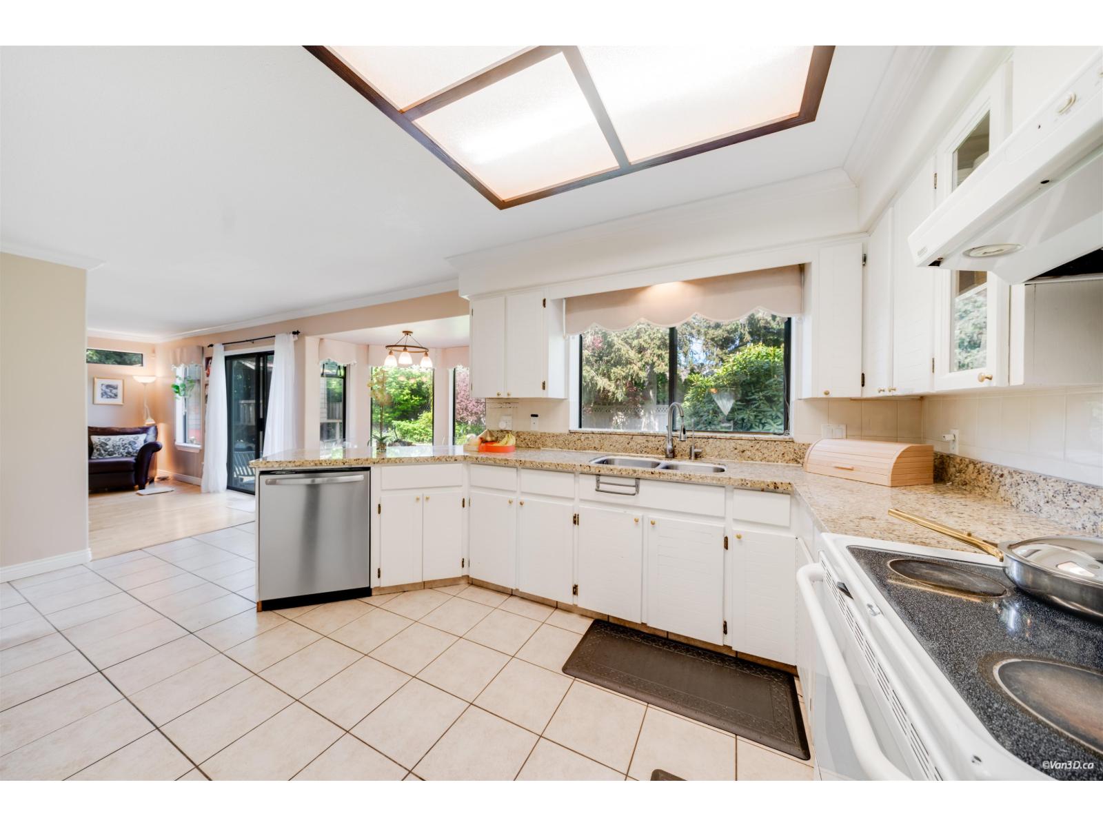 14937 20a Avenue, Surrey, British Columbia  V4A 8G1 - Photo 15 - R3163345