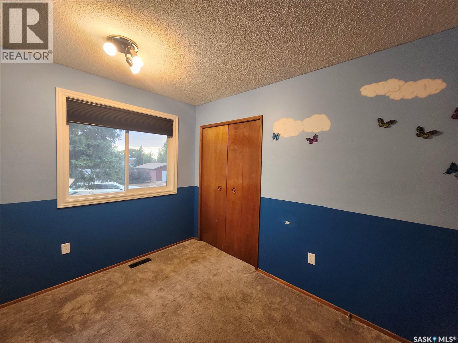 306 3rd Avenue W, Leader, Saskatchewan  S0N 1H0 - Photo 13 - SK047747