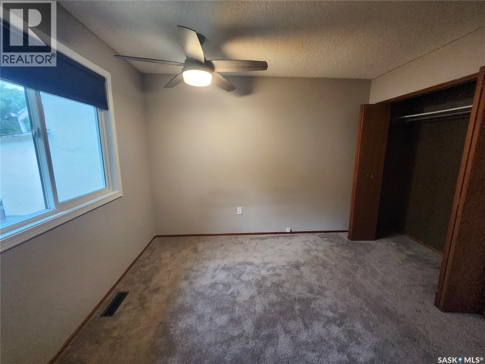 306 3rd Avenue W, Leader, Saskatchewan  S0N 1H0 - Photo 17 - SK047747