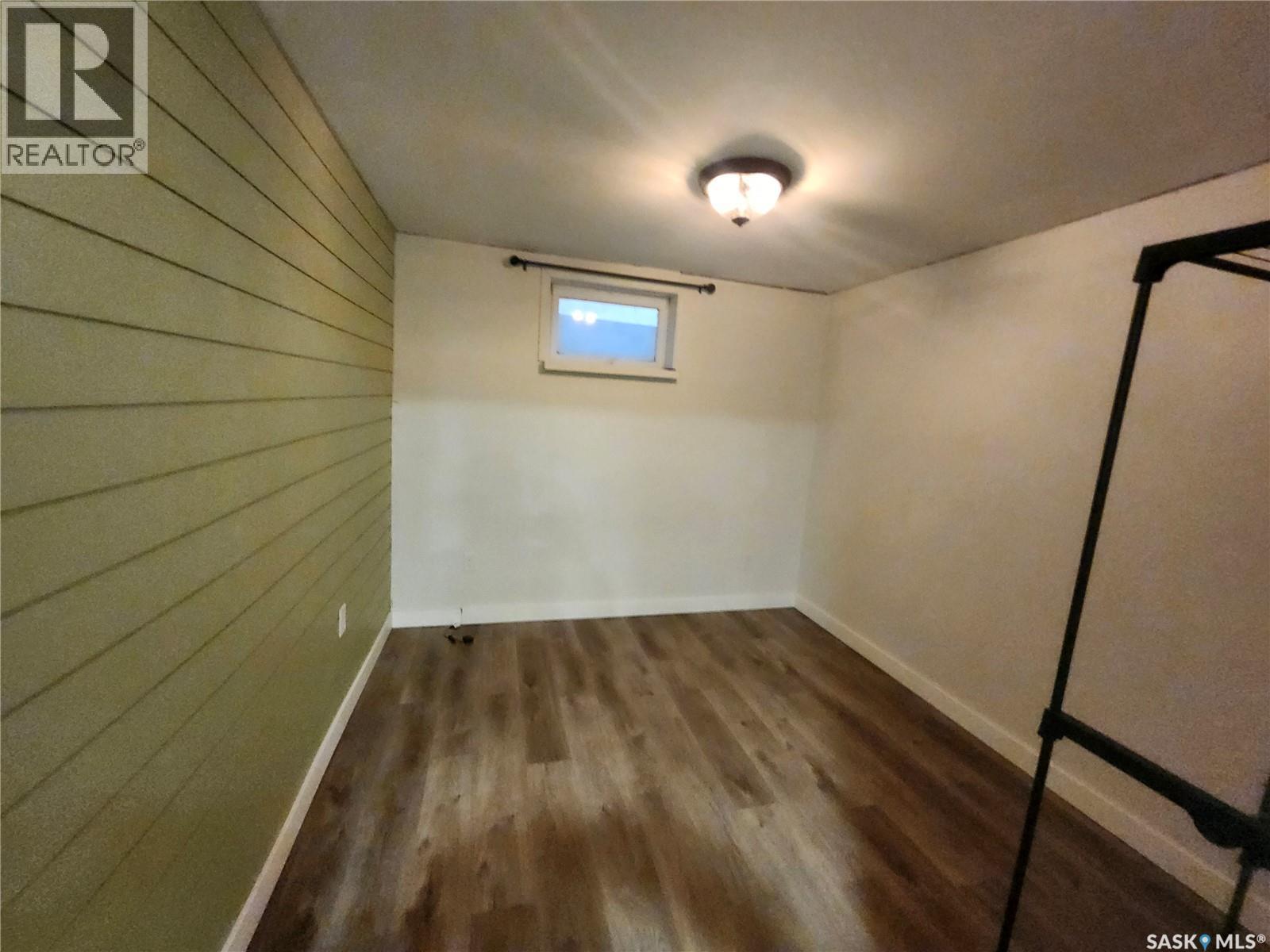 306 3rd Avenue W, Leader, Saskatchewan  S0N 1H0 - Photo 33 - SK047747