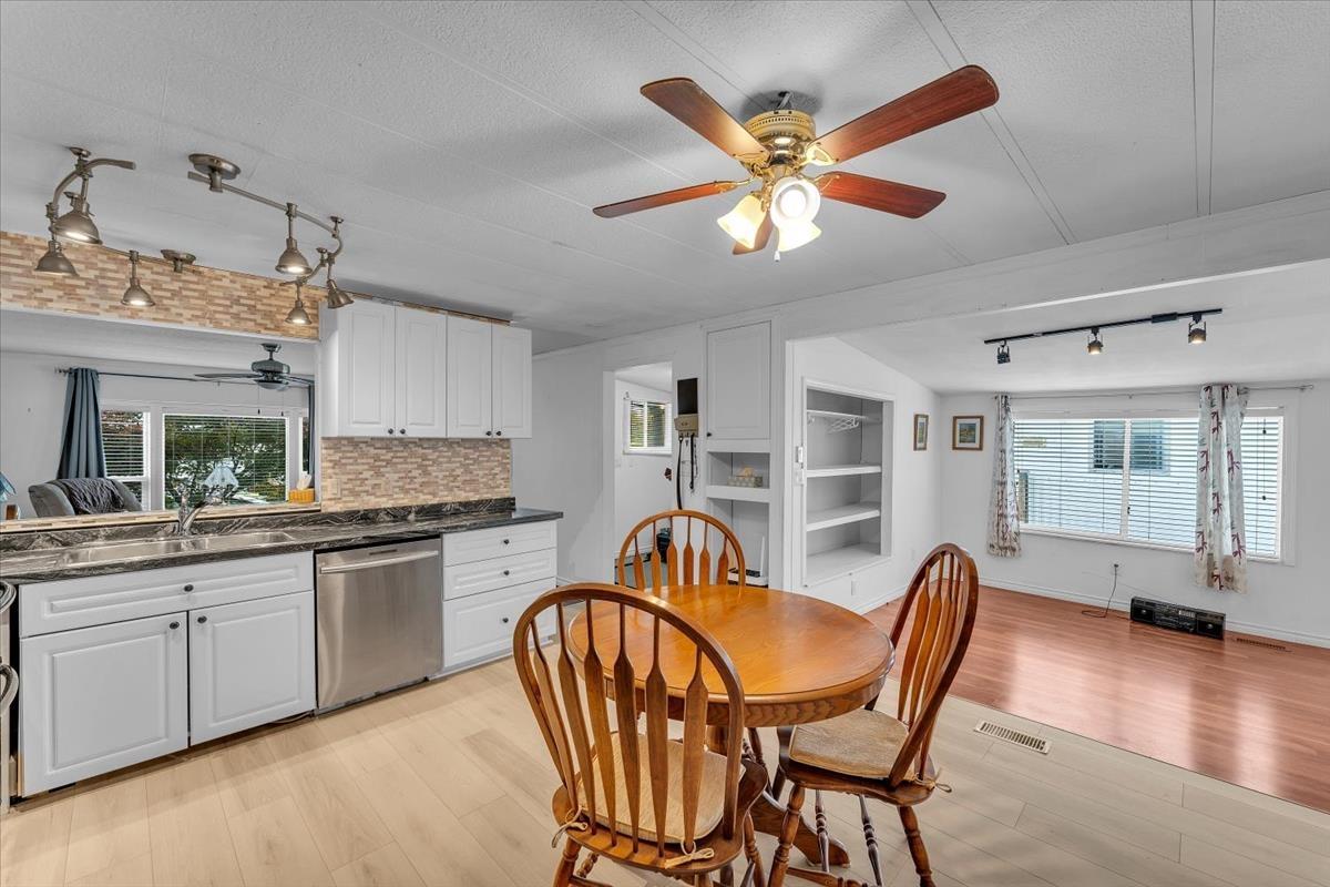 18 3300 Horn Street, Abbotsford, British Columbia  V2S 7Y4 - Photo 8 - R3161990