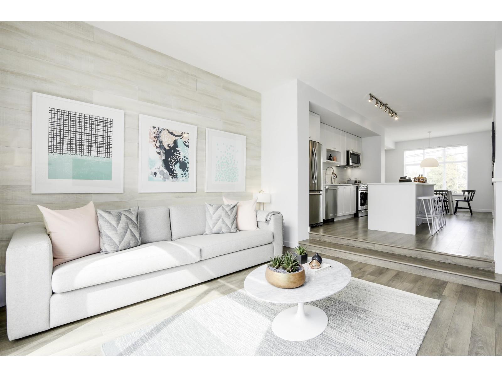 110 7858 137 Street, Surrey, British Columbia  V0V 0V0 - Photo 1 - R3162856