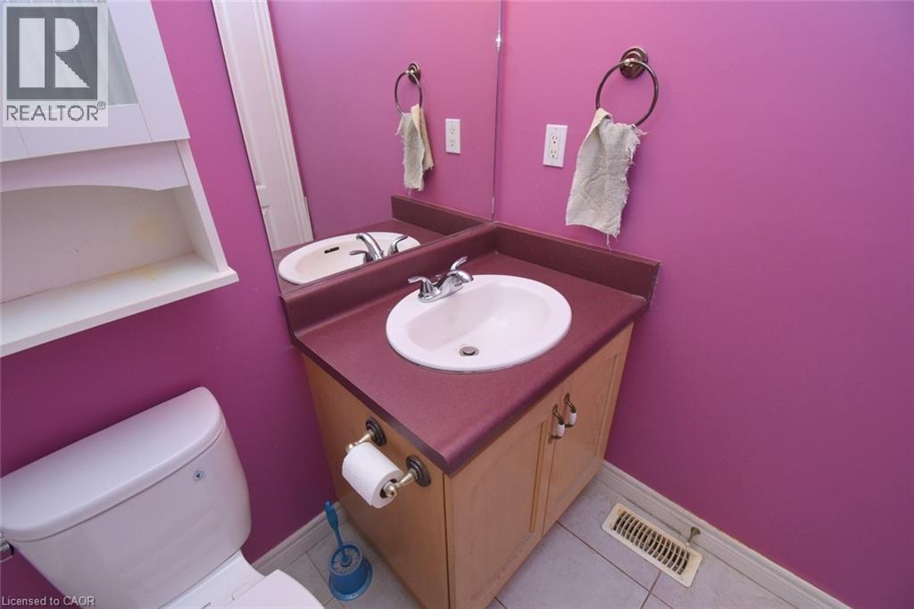 2 Harbour Drive Unit# 17, Stoney Creek, Ontario  L8E 6B1 - Photo 23 - 40826441