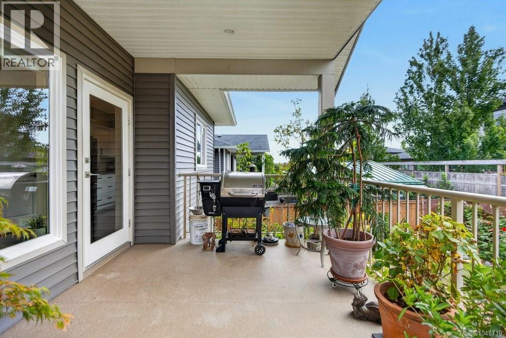 2581 Kendal Ave, Cumberland, British Columbia  V0R 1S0 - Photo 43 - 1048719
