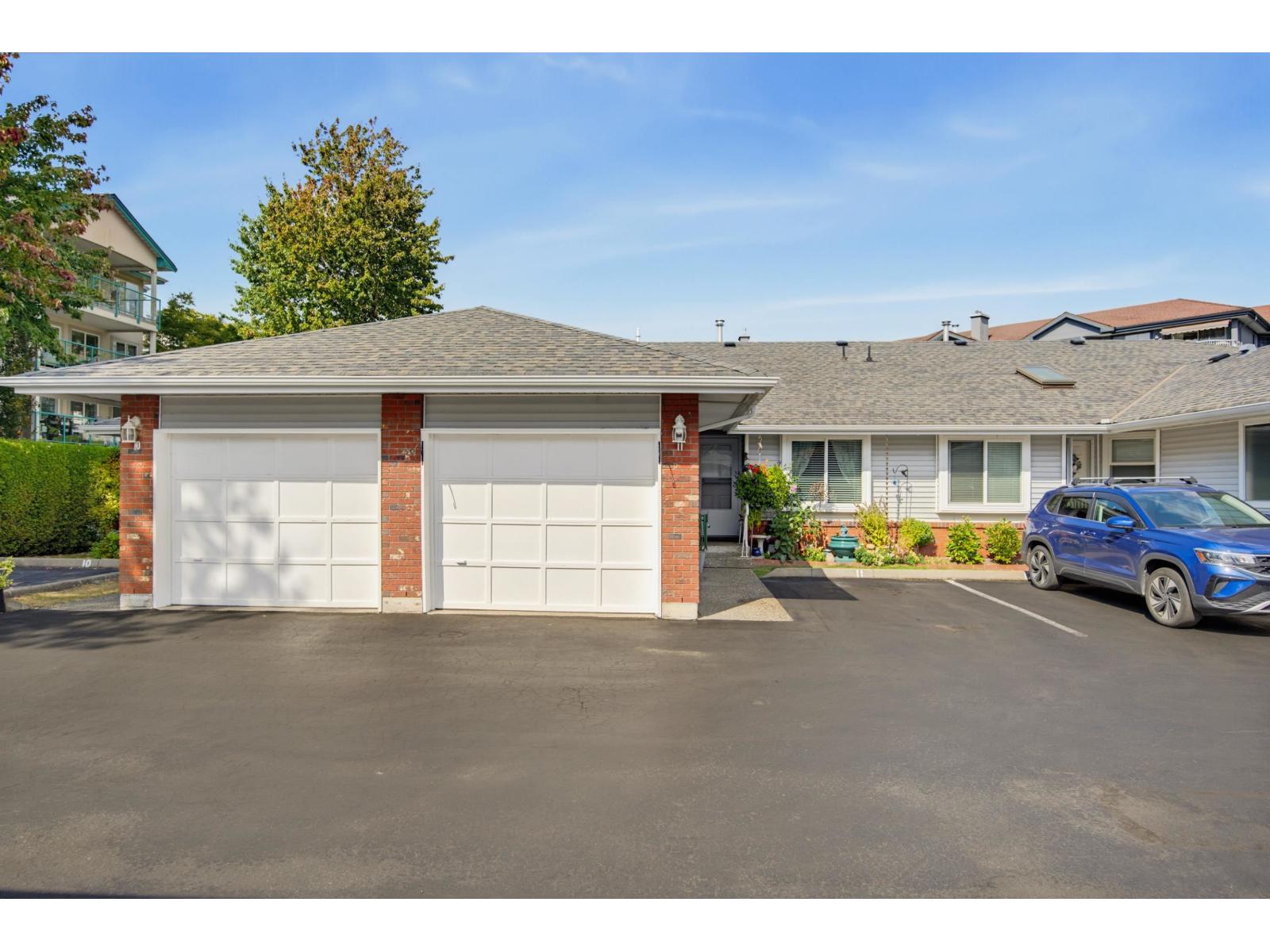 11 5365 205 Street, Langley, British Columbia  V3A 7V7 - Photo 2 - R3163112