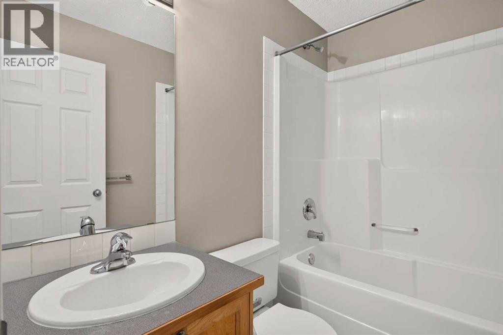 170 Tusslewood Drive NW, Calgary, Alberta  T3L 2N1 - Photo 18 - A2340971