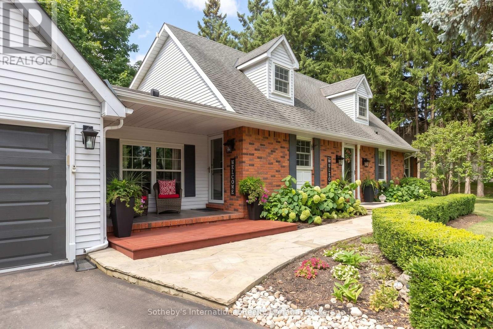 11360 Fifth Line, Halton Hills, Ontario  L7G 4S6 - Photo 3 - W13762302