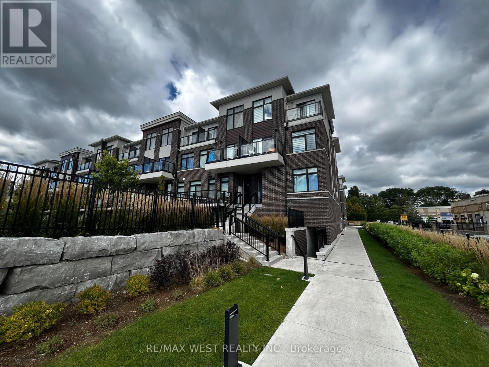216 - 755 Omega Drive, Pickering, Ontario  L1V 0H1 - Photo 1 - E13762190