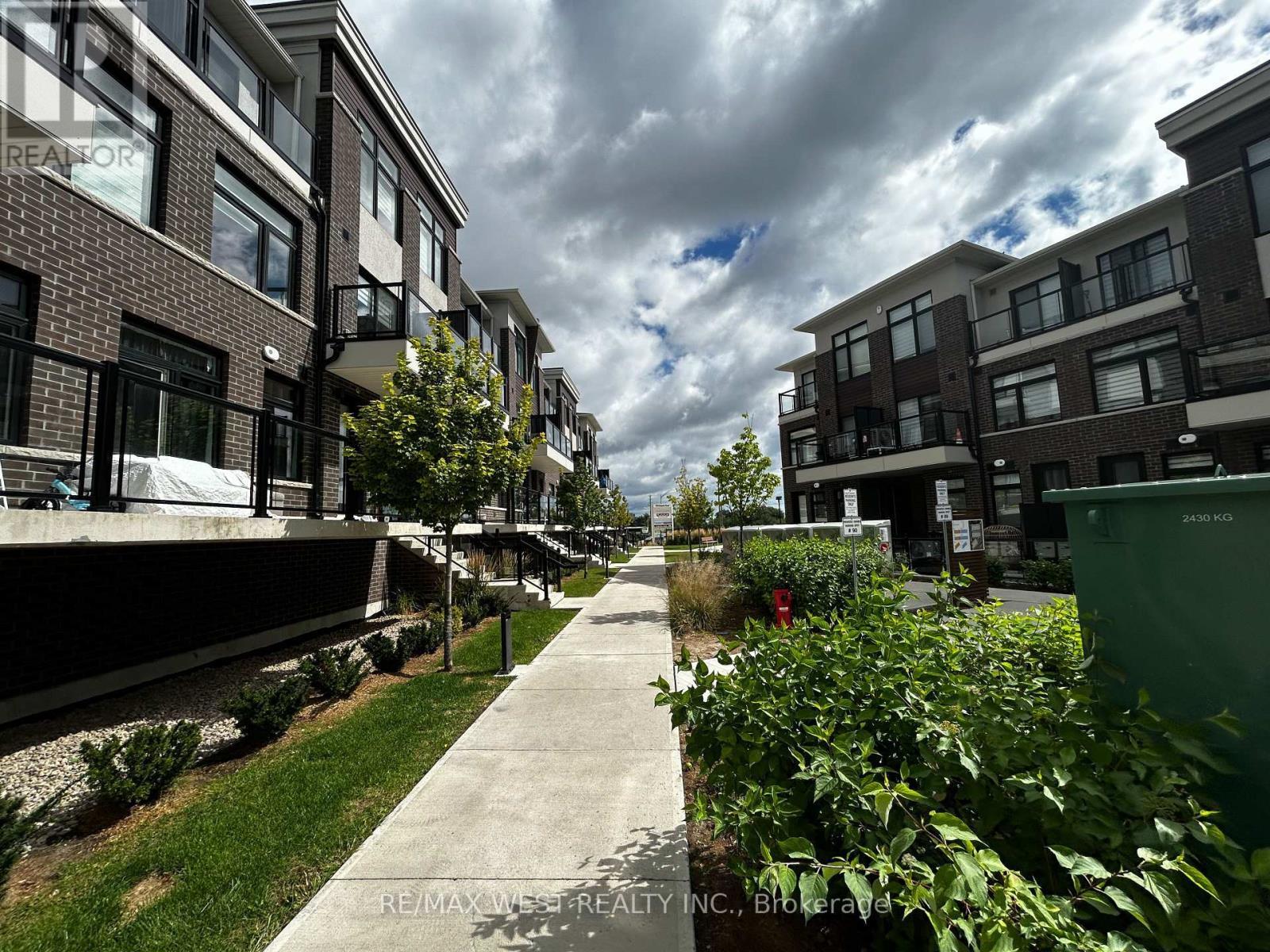 216 - 755 Omega Drive, Pickering, Ontario  L1V 0H1 - Photo 12 - E13762190