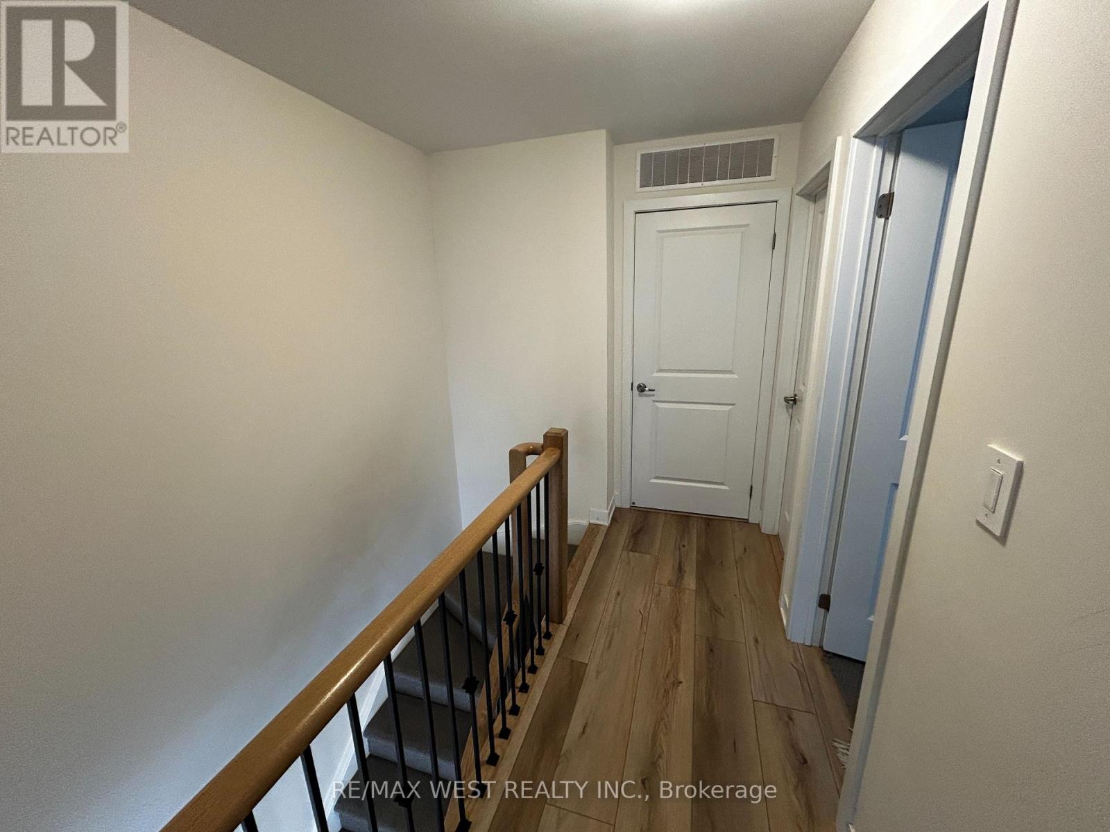 216 - 755 Omega Drive, Pickering, Ontario  L1V 0H1 - Photo 6 - E13762190