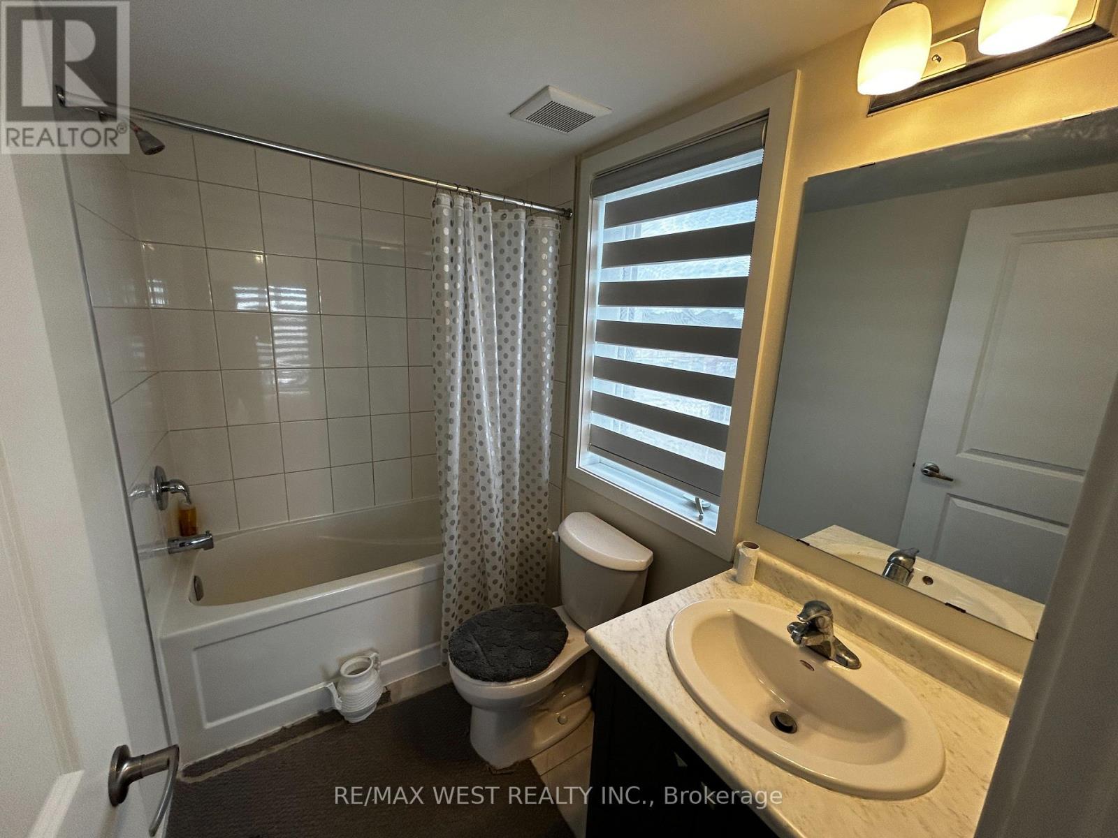 216 - 755 Omega Drive, Pickering, Ontario  L1V 0H1 - Photo 9 - E13762190