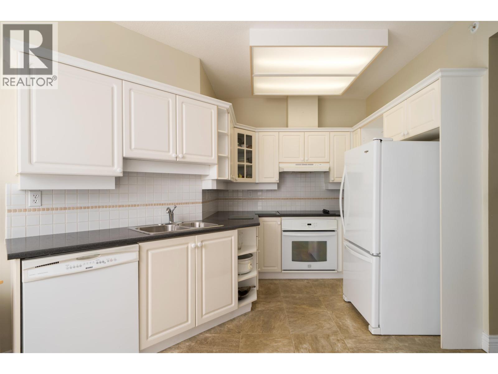 315 2985 Princess Crescent, Coquitlam, British Columbia  V3B 7P3 - Photo 12 - R3163269
