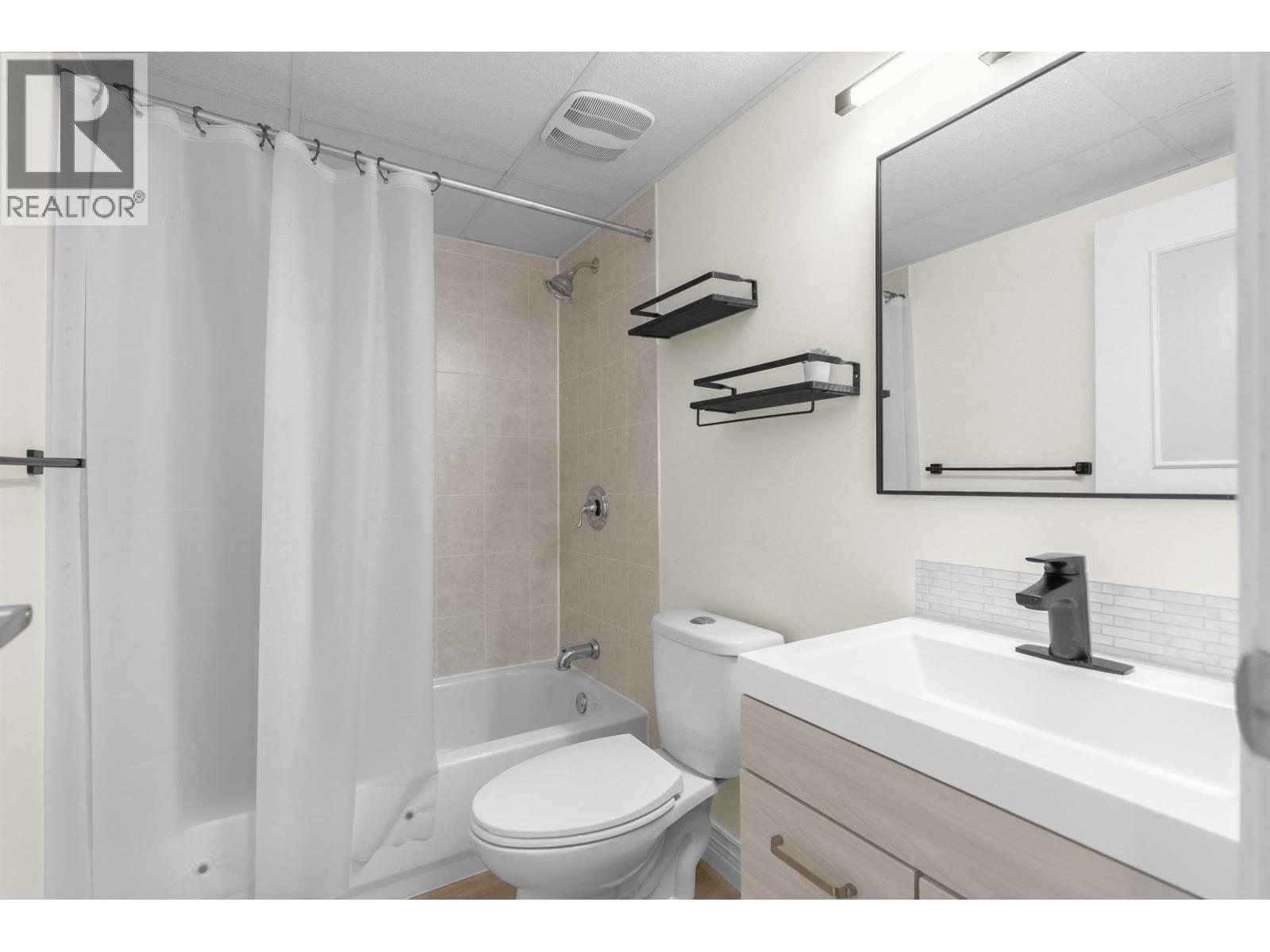 8167 Forest Grove Drive, Burnaby, British Columbia  V5A 4H5 - Photo 13 - R3163273