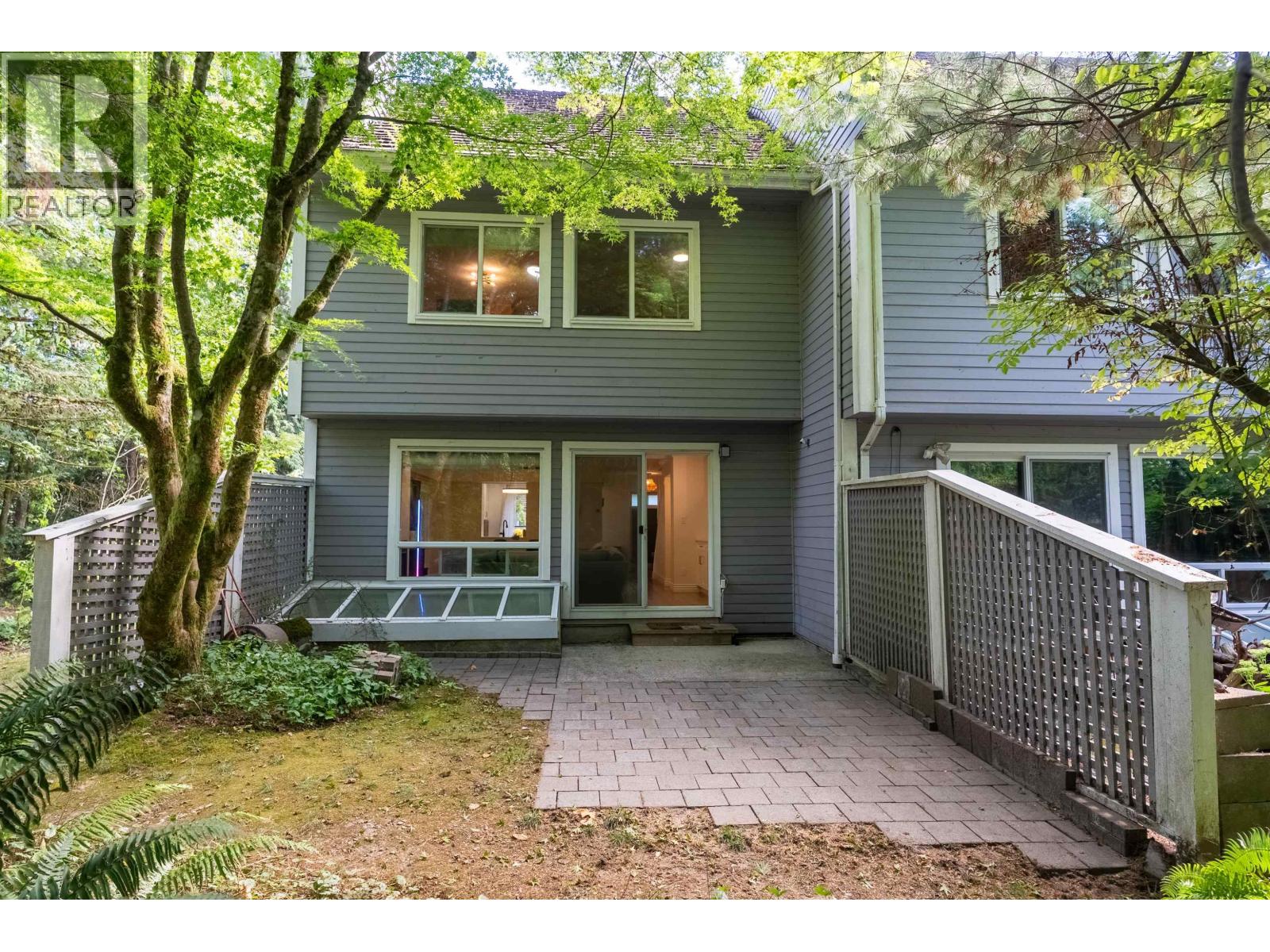 8167 Forest Grove Drive, Burnaby, British Columbia  V5A 4H5 - Photo 32 - R3163273
