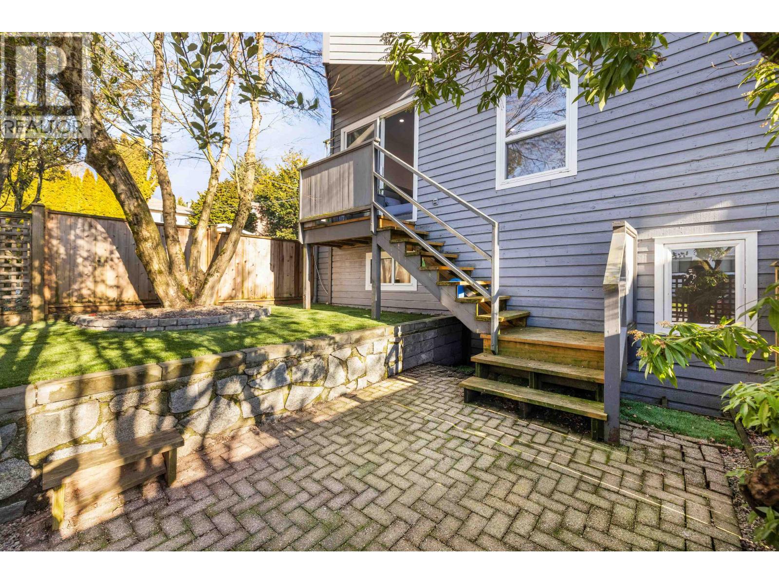 416 St. Georges Avenue, North Vancouver, British Columbia  V7L 3H1 - Photo 33 - R3163296