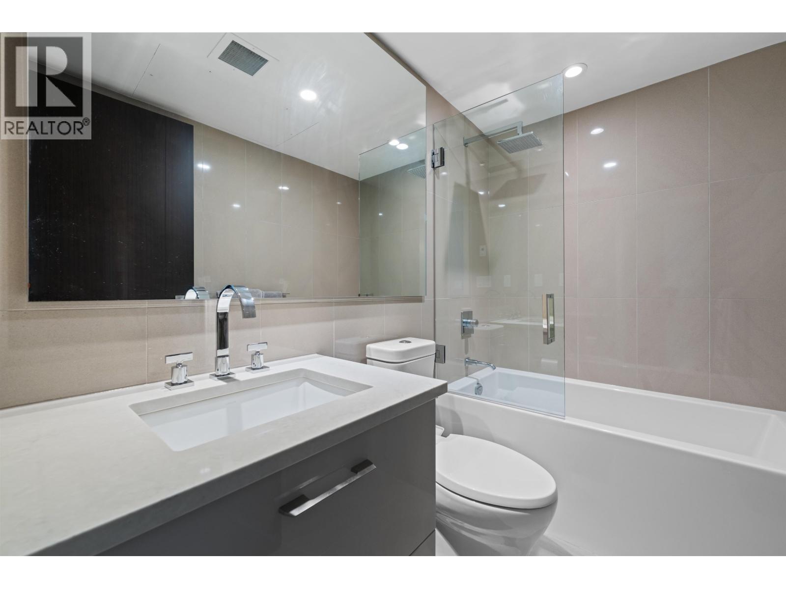 Th210 210 Salter Street, New Westminster, British Columbia  V3M 0J9 - Photo 30 - R3163312