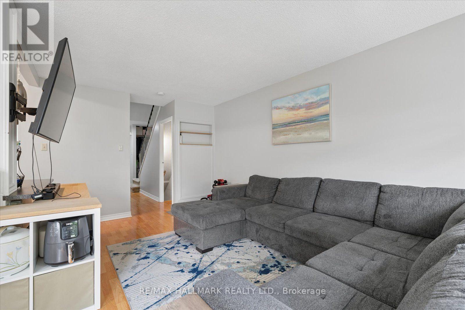 69 - 39 Camelot Way, Markham (Markham Village), Ontario  L3P 3W2 - Photo 5 - N13762166