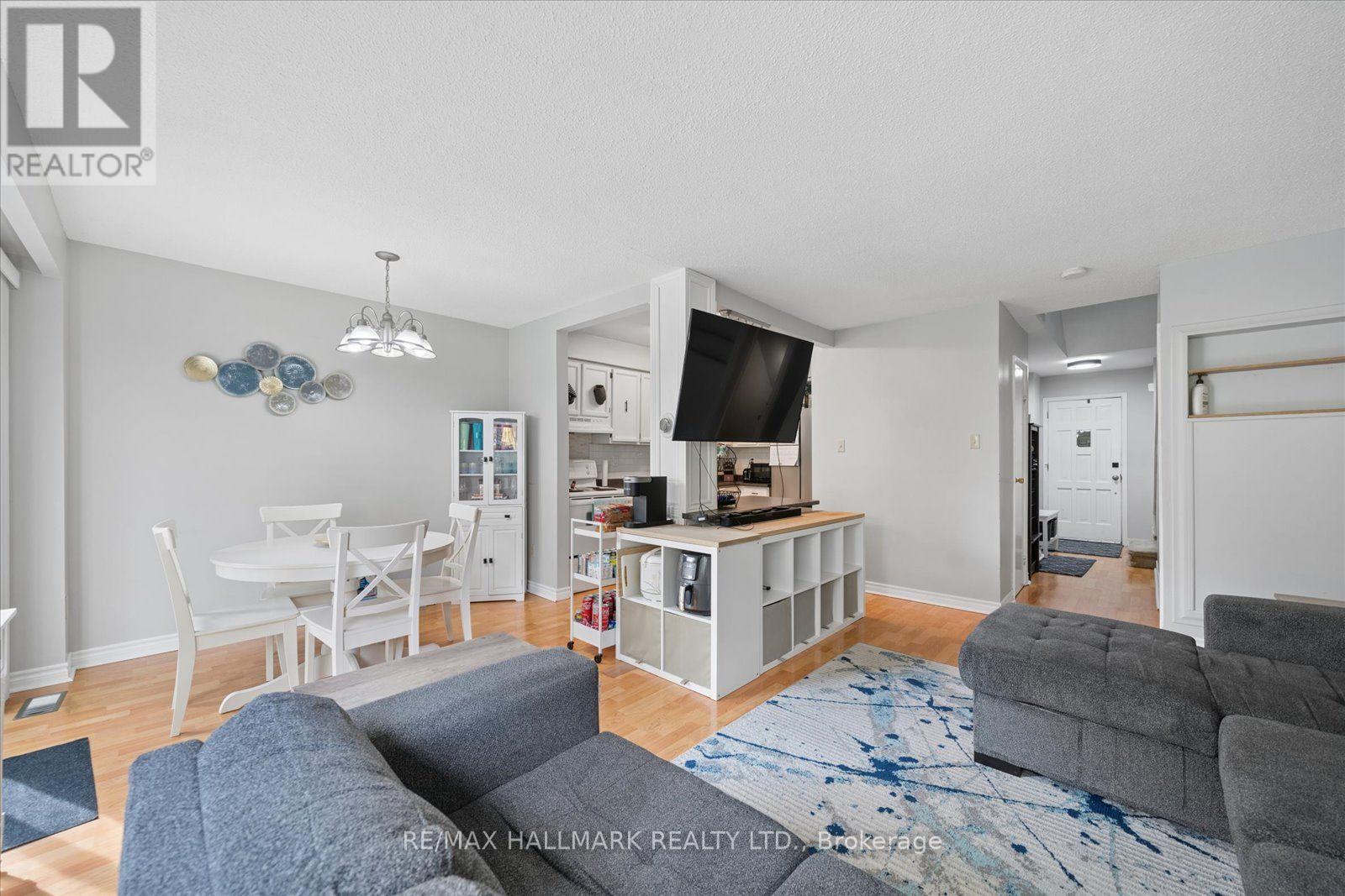 69 - 39 Camelot Way, Markham (Markham Village), Ontario  L3P 3W2 - Photo 9 - N13762166