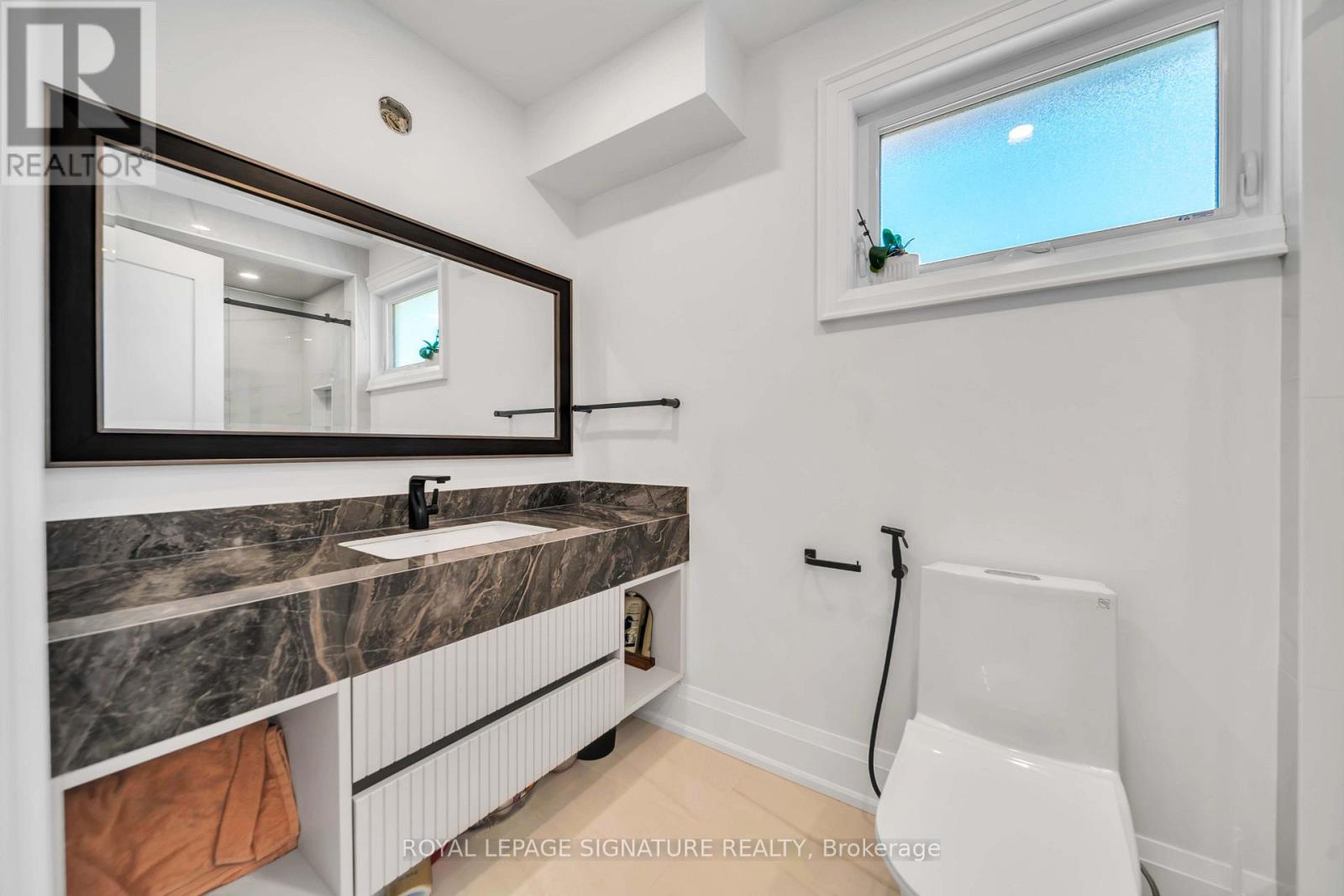 16 Ravencliffe Road, Markham (Aileen-Willowbrook), Ontario  L3T 5N8 - Photo 31 - N13762174