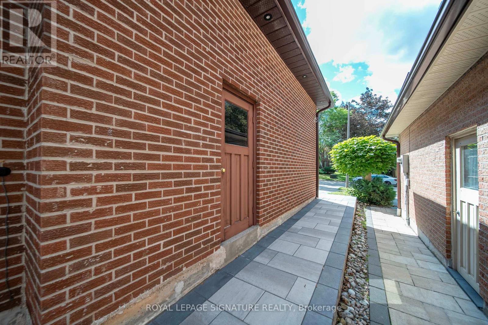 16 Ravencliffe Road, Markham (Aileen-Willowbrook), Ontario  L3T 5N8 - Photo 44 - N13762174