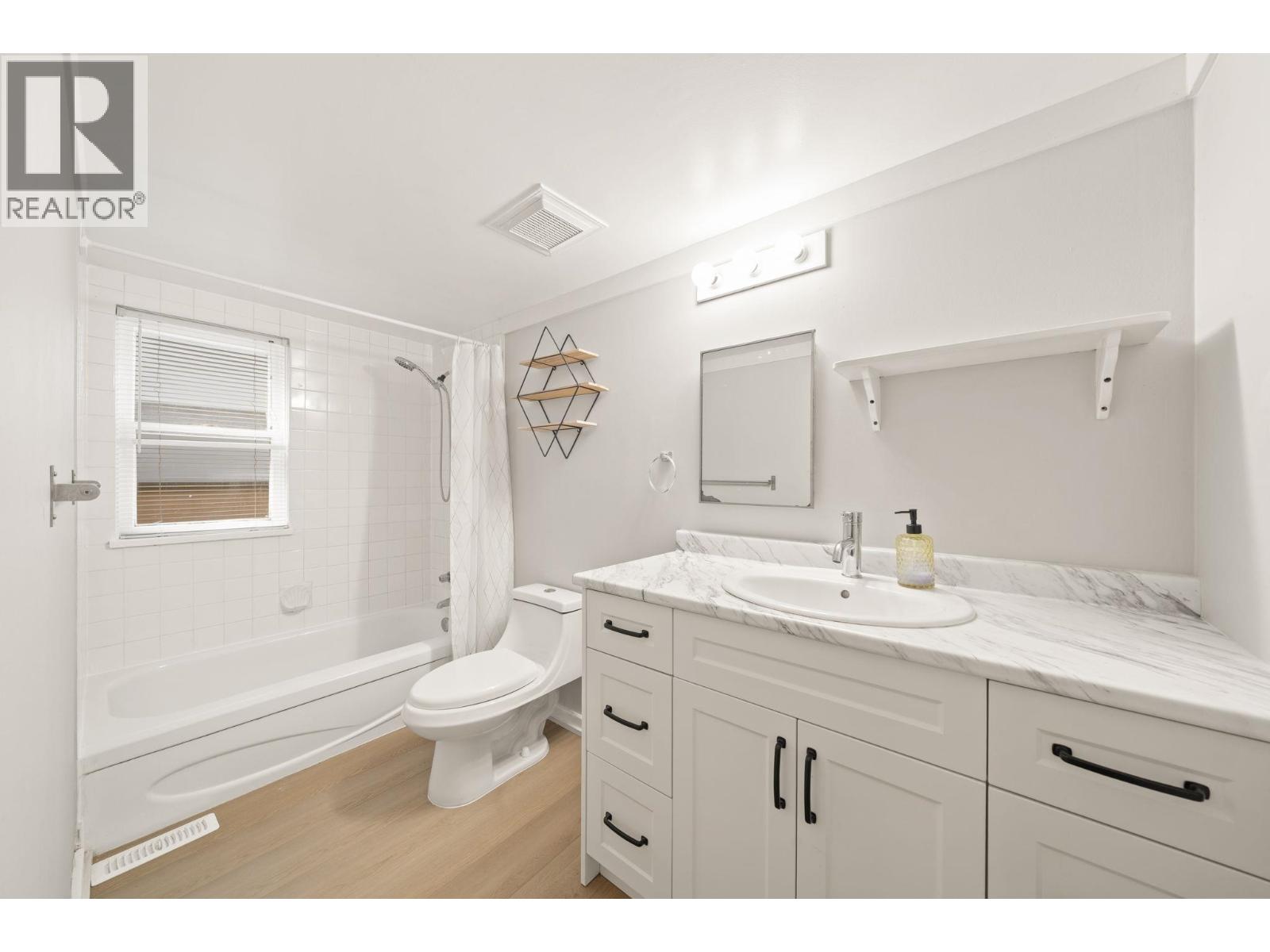 5743 St. Margarets Street, Vancouver, British Columbia  V5R 3H6 - Photo 26 - R3163232