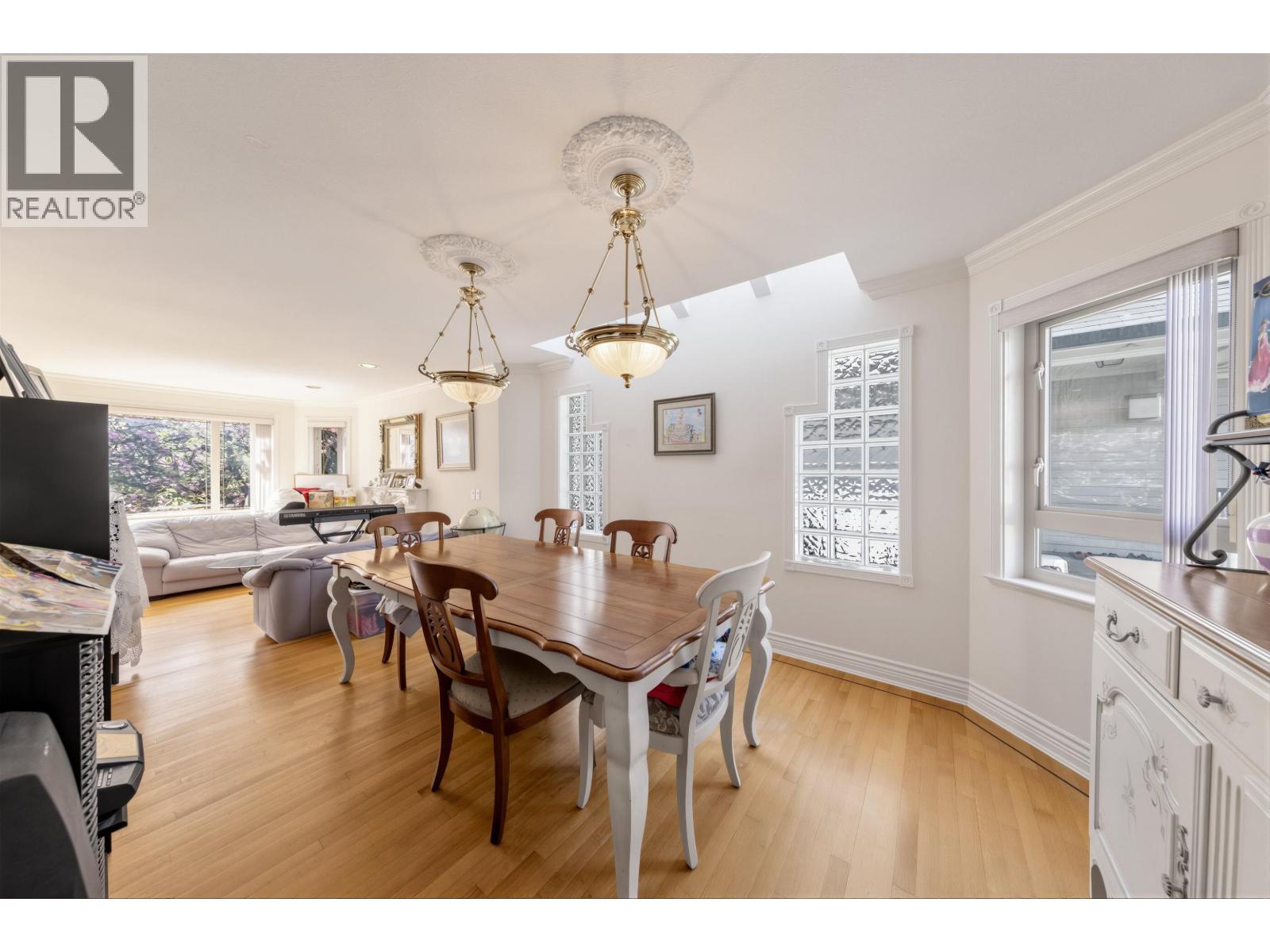 4993 Venables Street, Burnaby, British Columbia  V5B 1X8 - Photo 7 - R3163294
