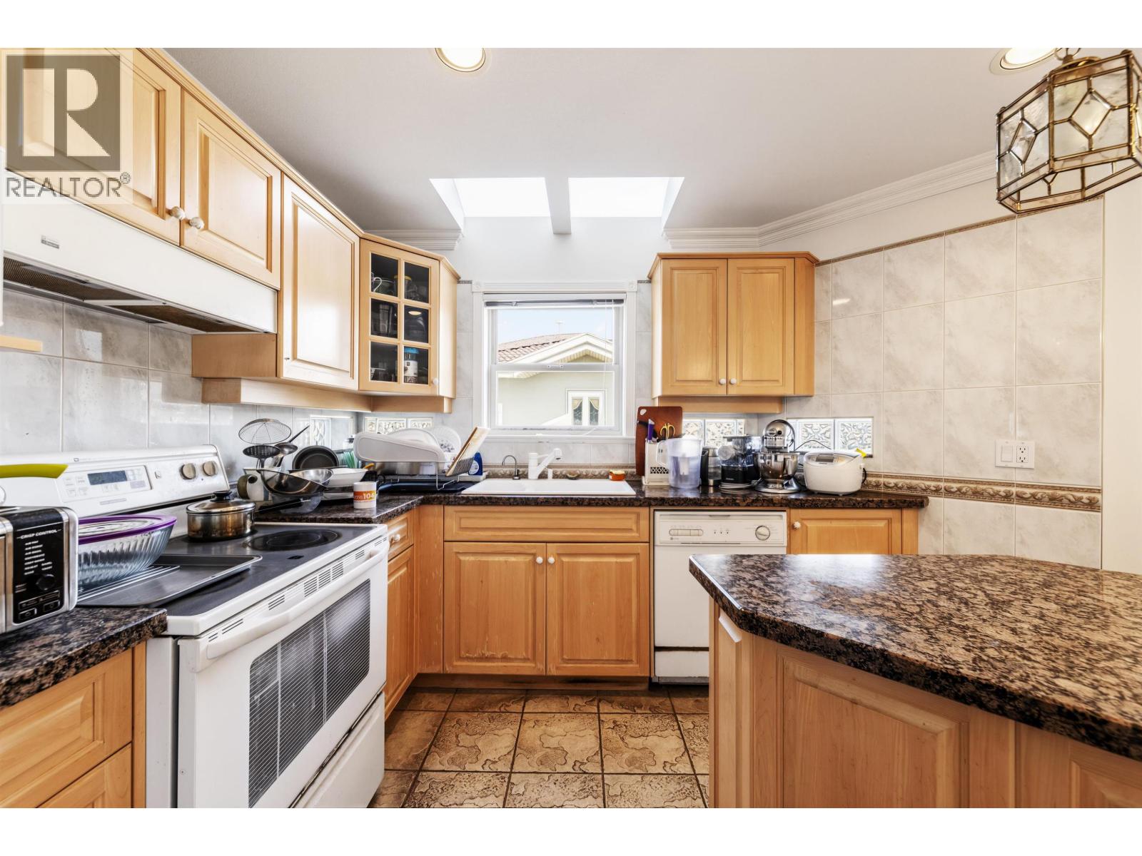4993 Venables Street, Burnaby, British Columbia  V5B 1X8 - Photo 8 - R3163294